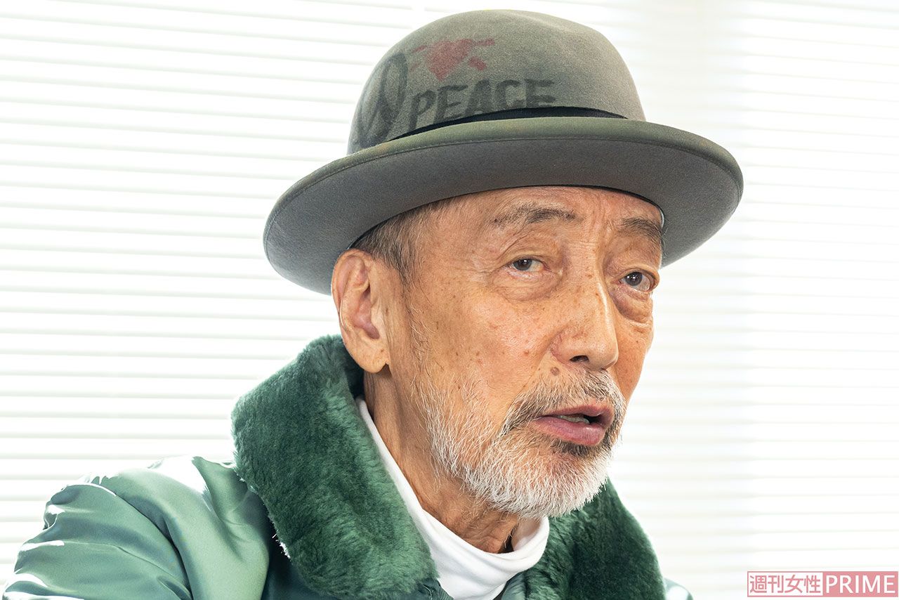 2024年11月、インタビューに答えるテリー伊藤（撮影／佐藤靖彦）