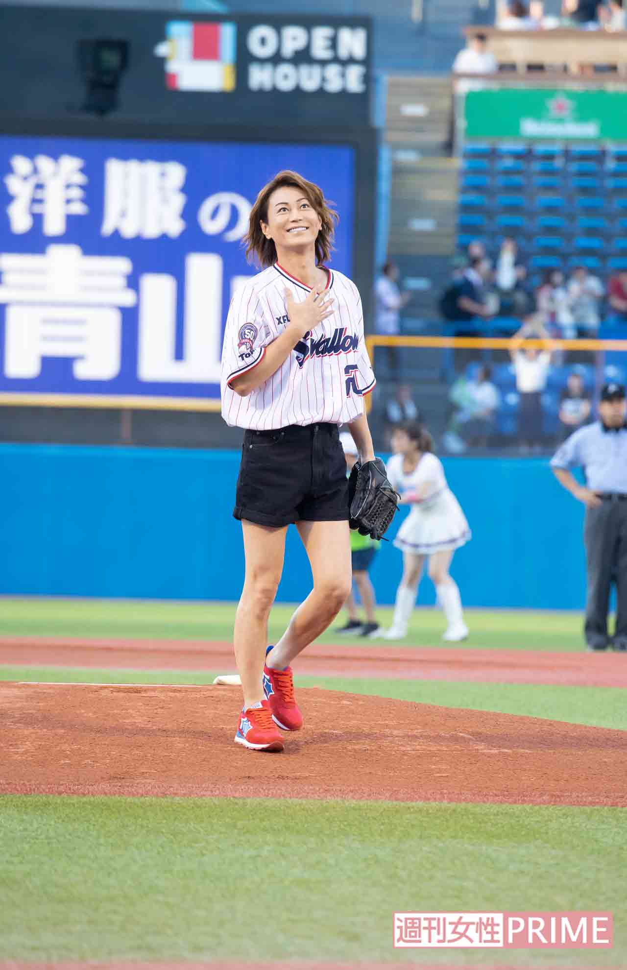 始球式に登場した氷川きよし（'19年8月）