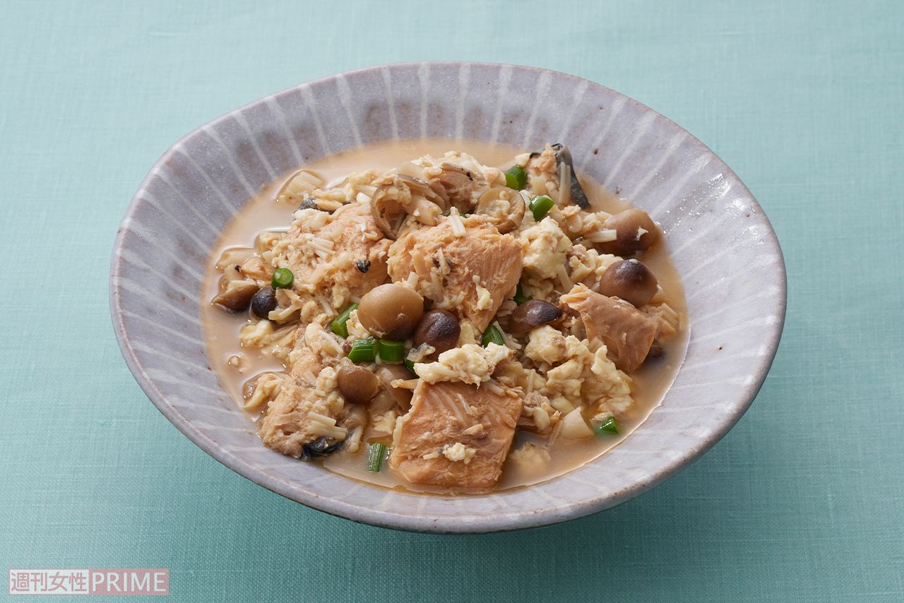 鮭ときのこの炒り煮豆腐　撮影／廣瀬靖士