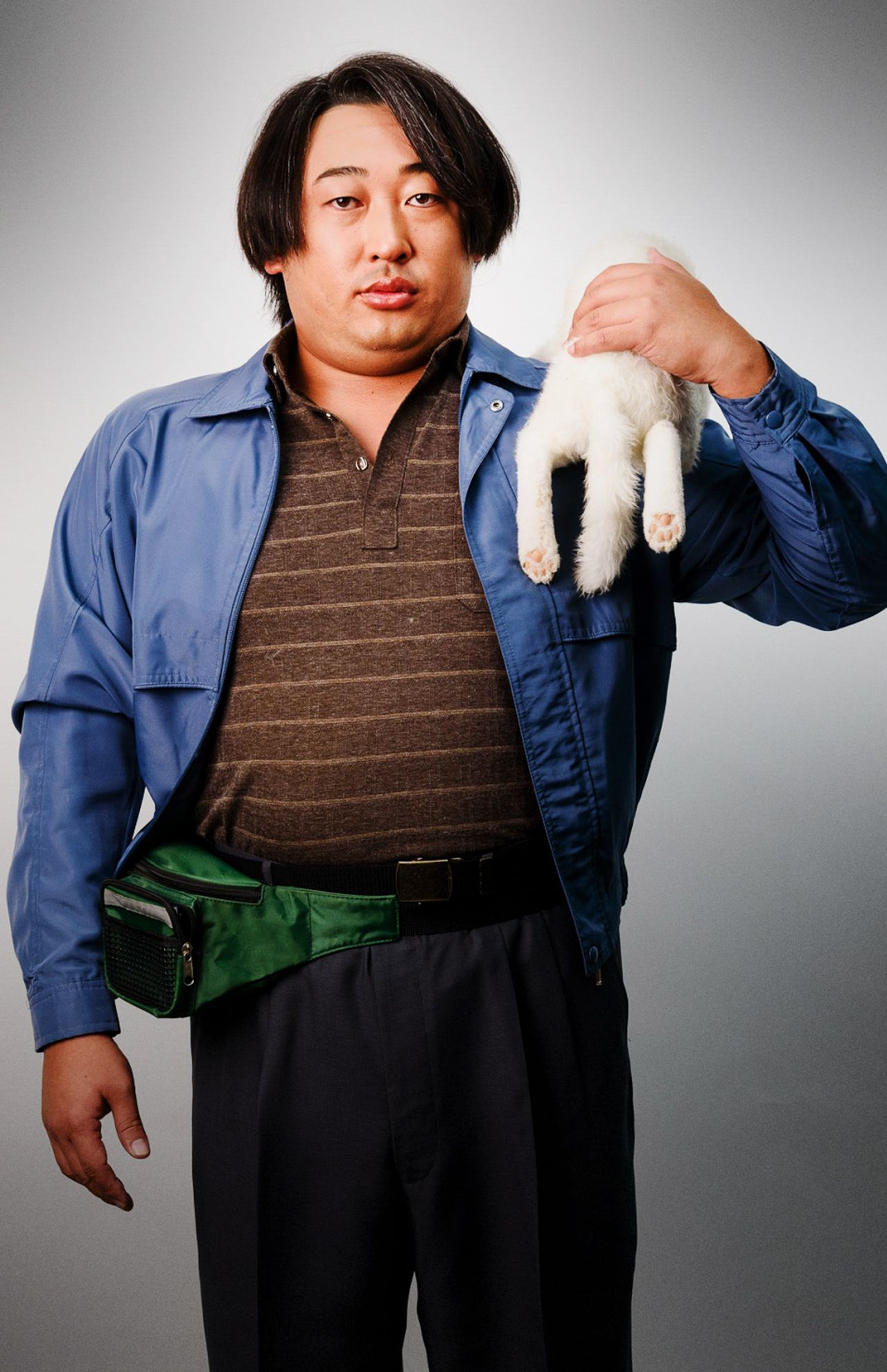 容疑者9：村田安夫。猫を飼う男。カートにたくさんの猫を入れて街を徘徊している謎多き人物。(c)テレビ東京