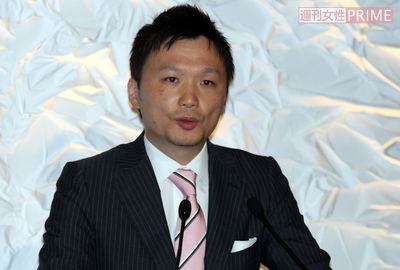 セクハラ辞任の『earth』元社長、女性社員を口説きまくる手法と心理を“同族”が語る