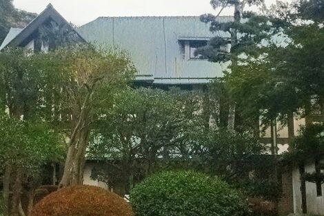 《皇室と映画の聖地》鎌倉「旧華頂宮邸」の魅力、皇室ゆかりの歴史的建造物が“引っ張りだこ”になる背景…ディーン・フジオカ主演ドラマのロケ地にも