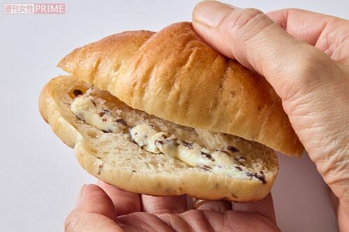 海藻バターの塩パン/TruffleBAKERY三軒茶屋店　撮影／廣瀬靖士