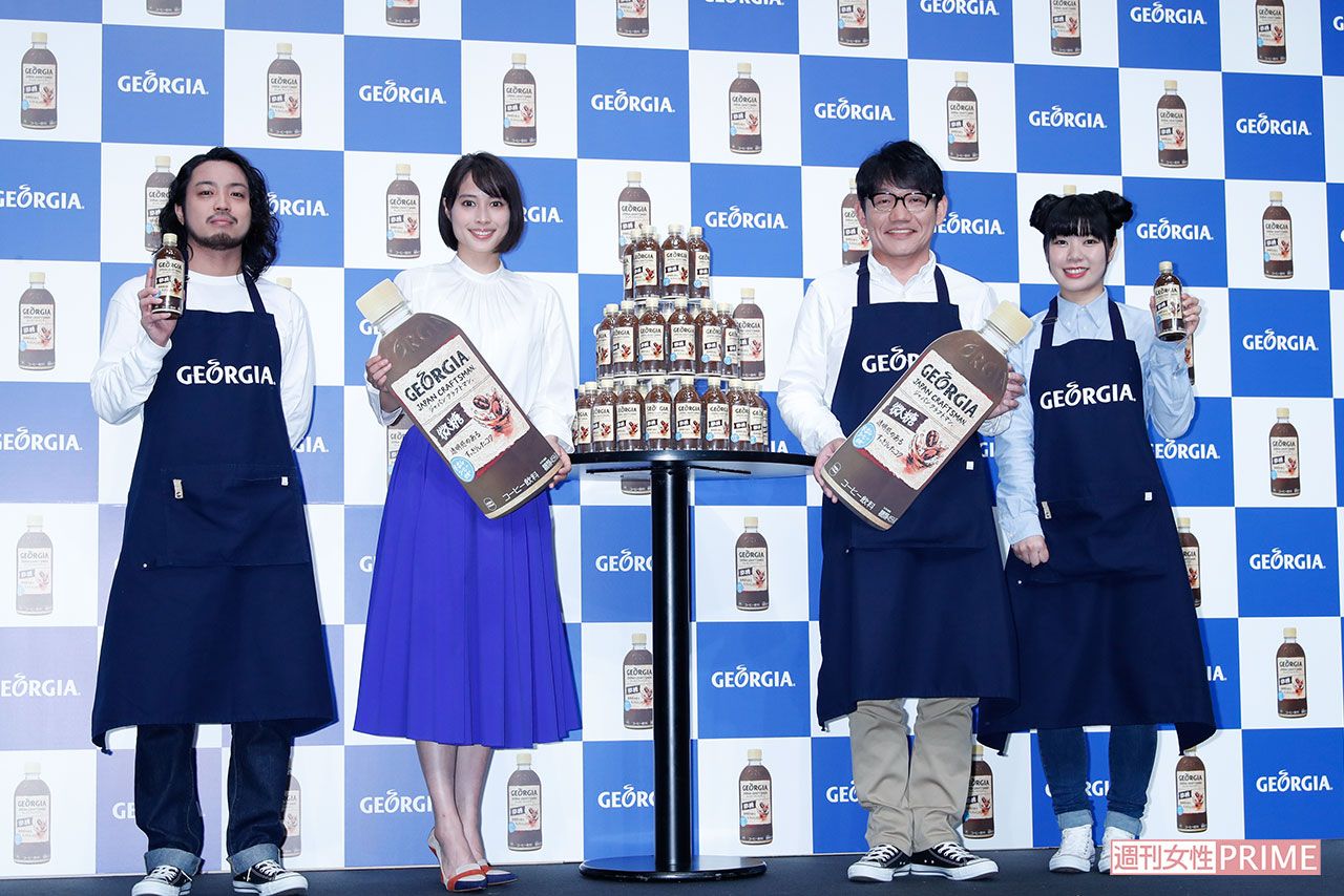 '19年6月 、『ジョージアジャパンクラフトマン微糖』発売記念イベントに広瀬アリスらと。立ち位置がだんだんセンター寄りに　撮影／週刊女性写真班