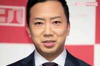 「関係ありませんね」市川猿之助の恋人が直撃取材に冷たく言い放つも「親子で特別扱い」驚愕の事実、父親も…