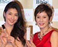 ”愛人にしたいタレント”橋本マナミ、モテの秘密は「黒髪」