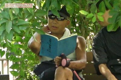 市川猿之助、舞台台本を手に愛弟子・市川段一郎と青空稽古！囁かれる復帰説に放った“ひと言”【2024年スク…