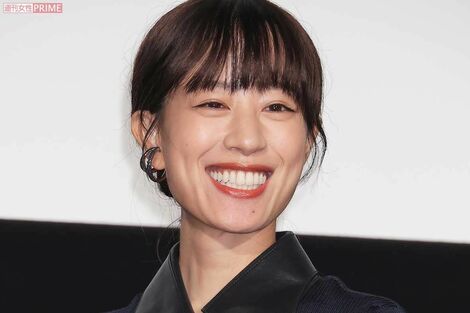 石橋静河「私は芝居はやらない」芸能一家に“反発”した幼少期、朝ドラ『ブラッサム』異彩ヒロインの“素顔”