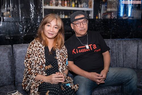 同世代のふたり。子育てや老後など話はつきなかった　撮影：齋藤周造