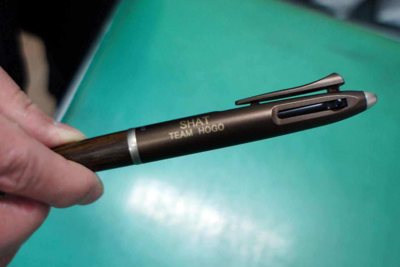 2016年、職員個人でボールペンを40本作製。出産祝いの返礼品としてつくったもの