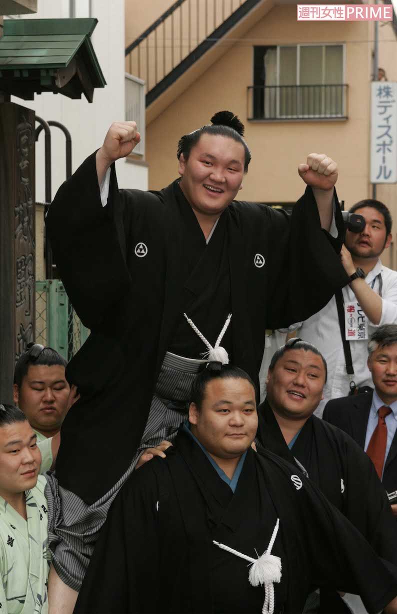 2007年5月、白鵬の横綱伝達式のもよう