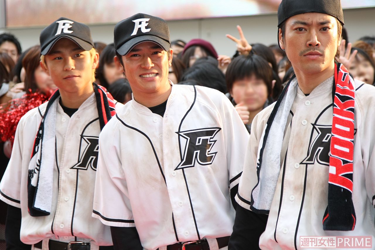 （左から）中尾明慶、高岡奏輔、桐谷健太