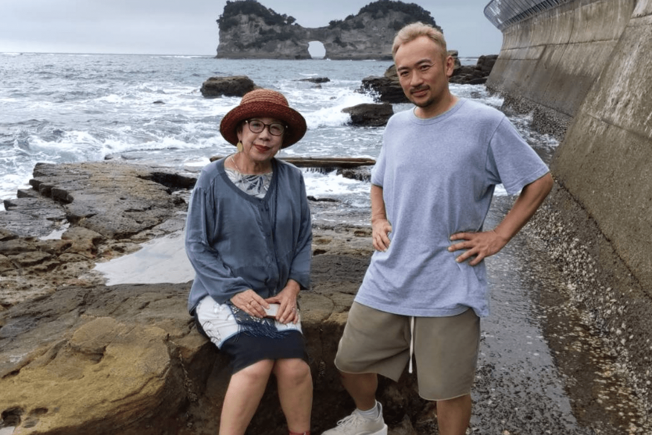 映画製作の現場でも松井さんを支えた息子・勇氣さんと