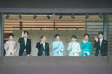 《ネクスト皇居財布の呼び声も》2000円でスカジャン風の「鳳凰トート」が話題…“…