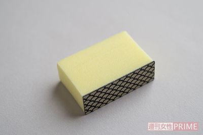 竹ベラやスポンジブラシなど愛用する清掃道具は50種類超。どの道具も数種類を用意し、汚れに応じて使い分ける