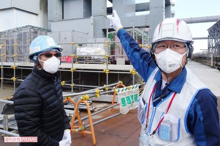 1Fに33回、2Fに10回、計43回、入構している大和田（左）と東電の担当者