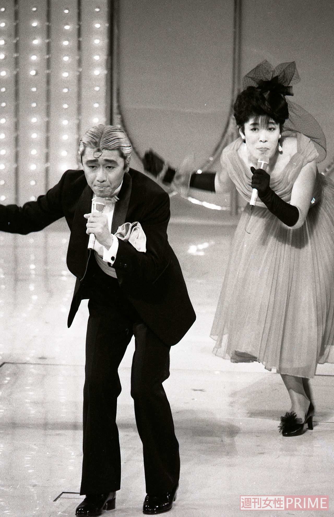 '83年『紅白』ではメンバーが演奏せずに、『東京シャッフル』をミュージカルのように歌い踊った。まさに人を喜ばすエンターテイナー！