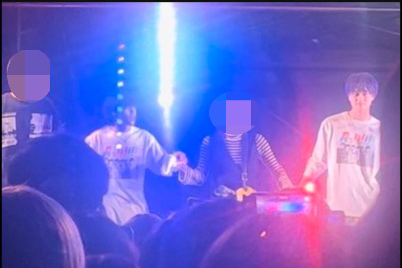 学祭ではAぇ！groupファンと手繋ぎをして賛否に（参加者のXより）