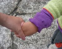 被災地のシングルマザー、キャッシング枠が頼みの綱