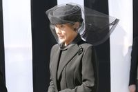 皇室の知られざる園遊会「ドレス・コード」は「洋・洋」「和・和」のローテ