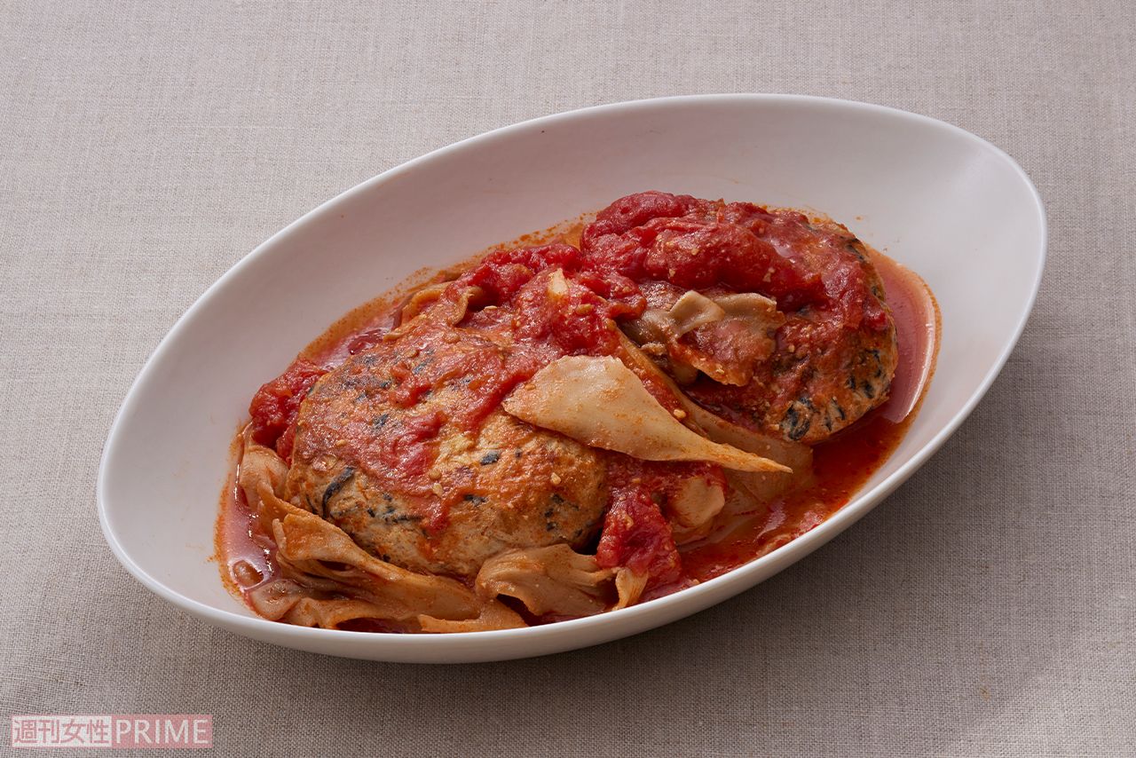 キャベツバーグのトマト煮込み　撮影／廣瀬靖士