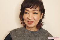 清水ミチコの飄々さとポジティブの秘訣は、20歳から書き続ける“褒めノート”にあった!「自分の書きためた…