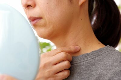 首もみでハイフ級に若返る!プロ直伝の「胸鎖乳突筋ほぐし」で“くすみ、たるみ”解消 美バストにも