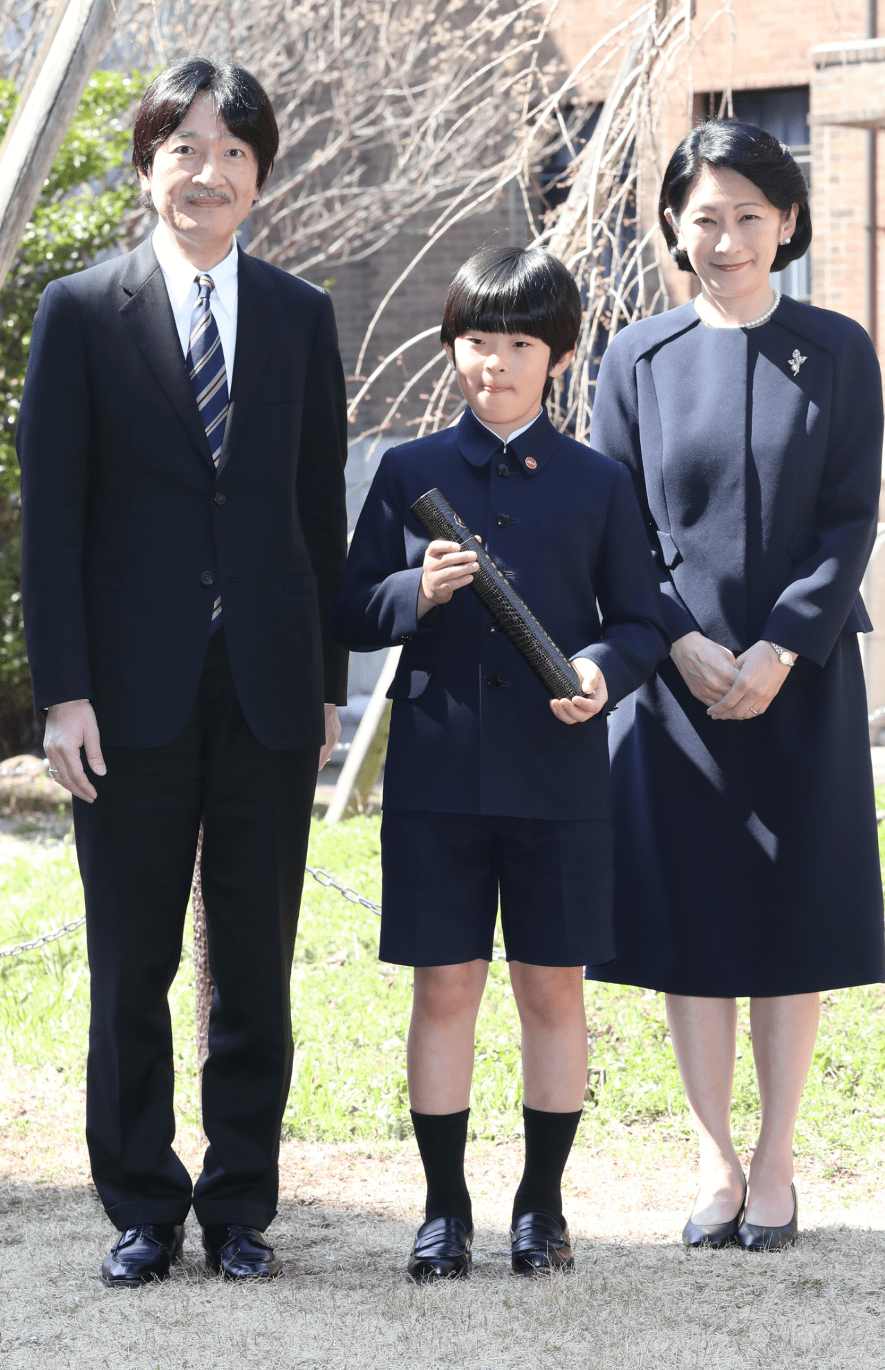 '19年3月、お茶の水女子大学附属小学校の卒業式に臨まれた悠仁さま