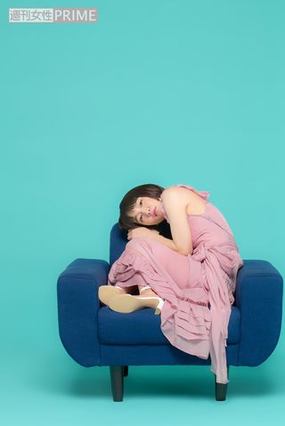 吉岡里帆　撮影／佐藤靖彦