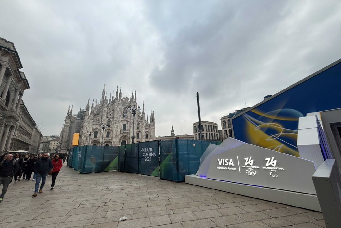 開幕直前、ミラノのドゥオーモ（大聖堂）周辺は盛り上がりが見られなかった