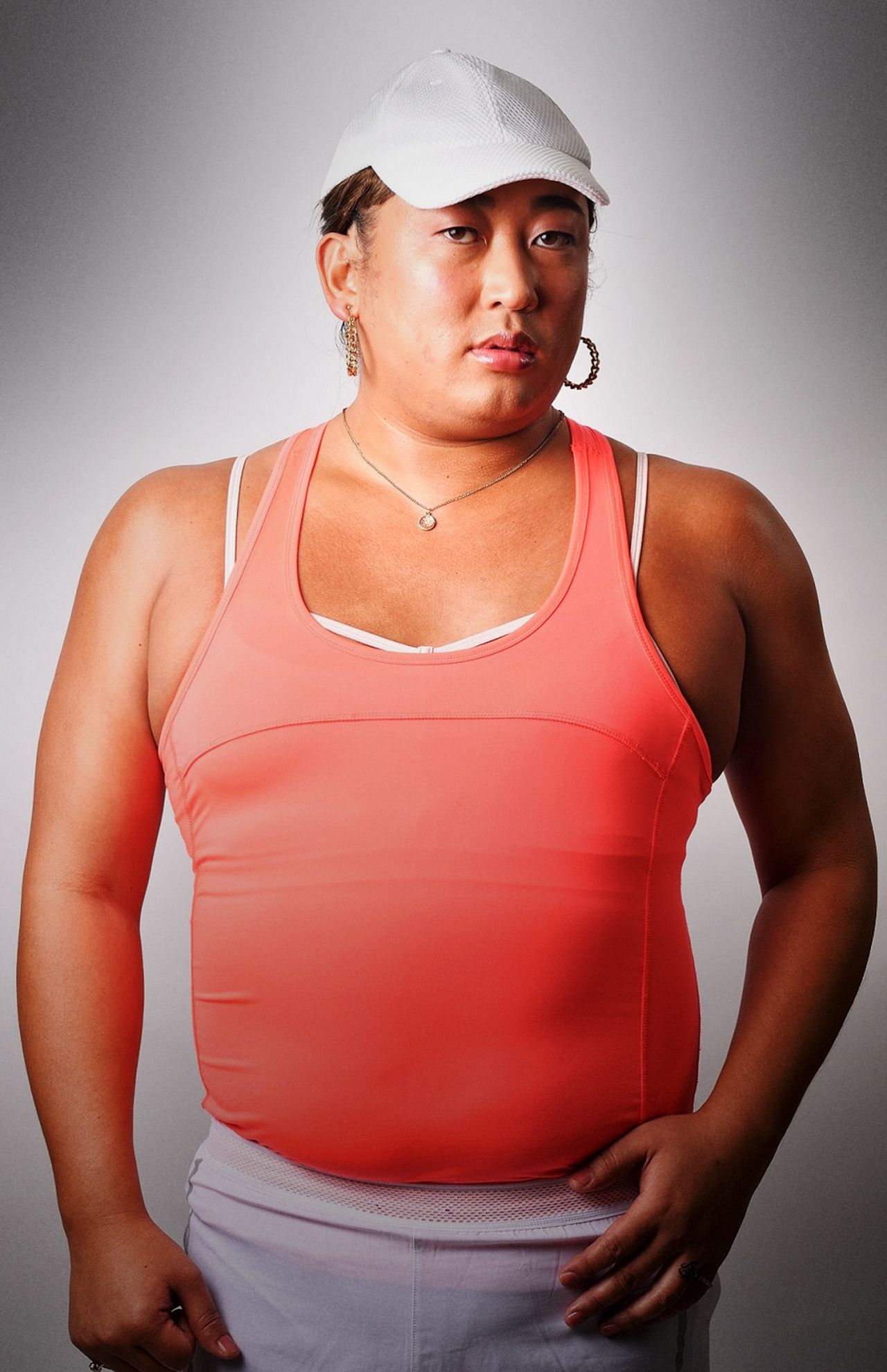 容疑者8：リシエル。ファッションモデル。雑誌「PIN-PIN」専属モデル。マタニティー・ヌードが話題になった。(c)テレビ東京