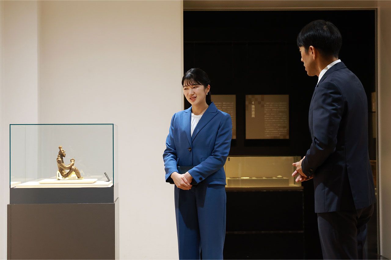10月12日、青森県の是川縄文館を訪れた愛子さま