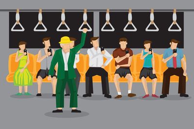 80歳でも老人ぶるな「優先席に座れて当然」と思う高齢者の勘違い