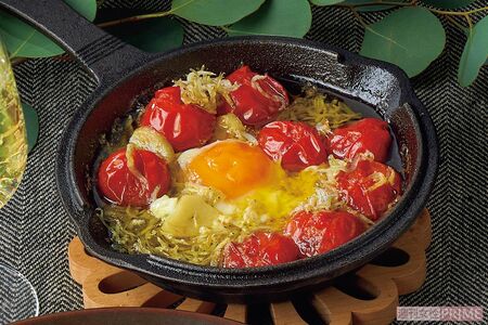 ミニトマトとしらすのアヒージョ　撮影／廣瀬靖士