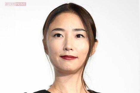 MEGUMI＆小池栄子、イエローキャブ出身の“戦友”が辿った異なる成功への道「美容本60万部・映画2冠」40代で手にした肩書き