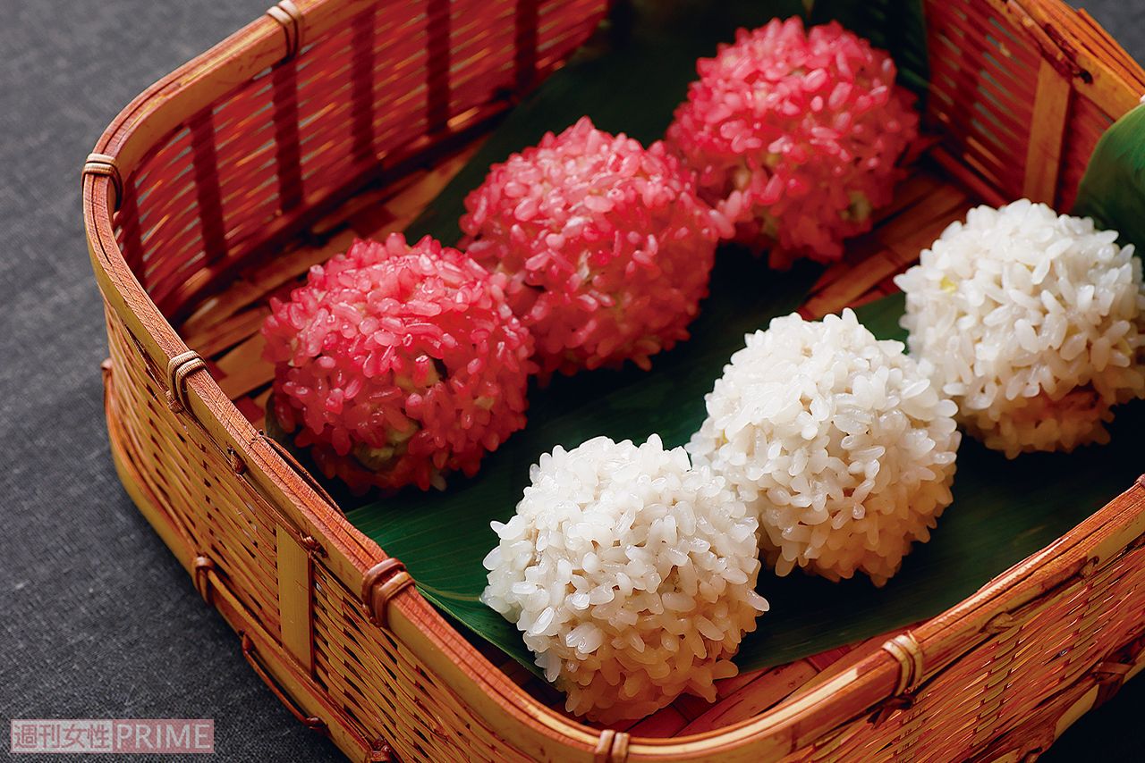 肉団子の紅白もち米蒸し