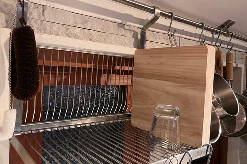 正方形の「ろく板」が我が家のキッチンラックにぴったり