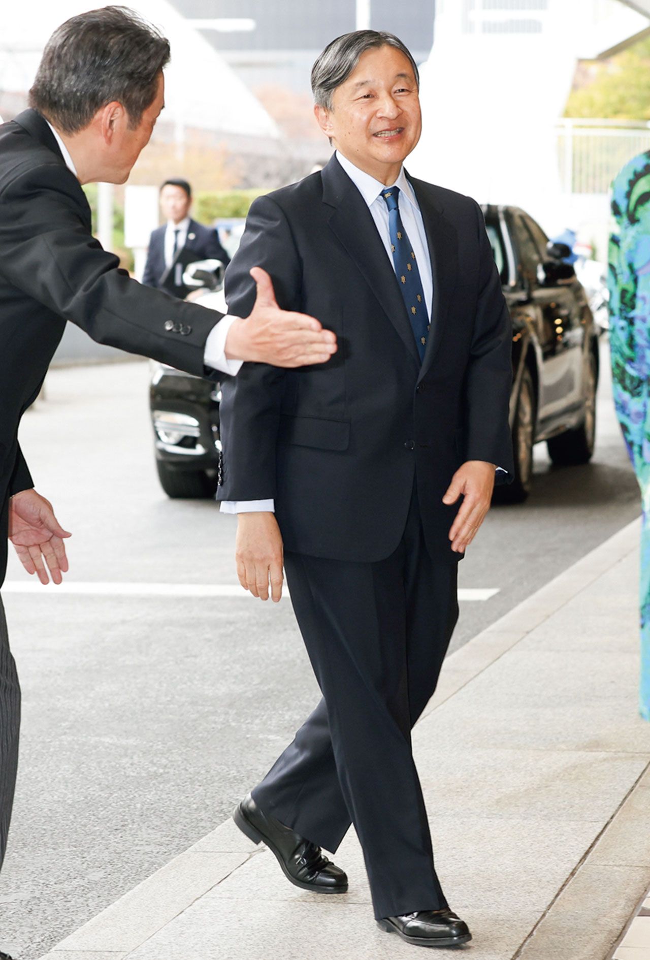 日本山岳会の創立１２０周年記念式典にご出席された陛下。陛下の日本山岳会の会員番号は10001番（撮影／JMPA）