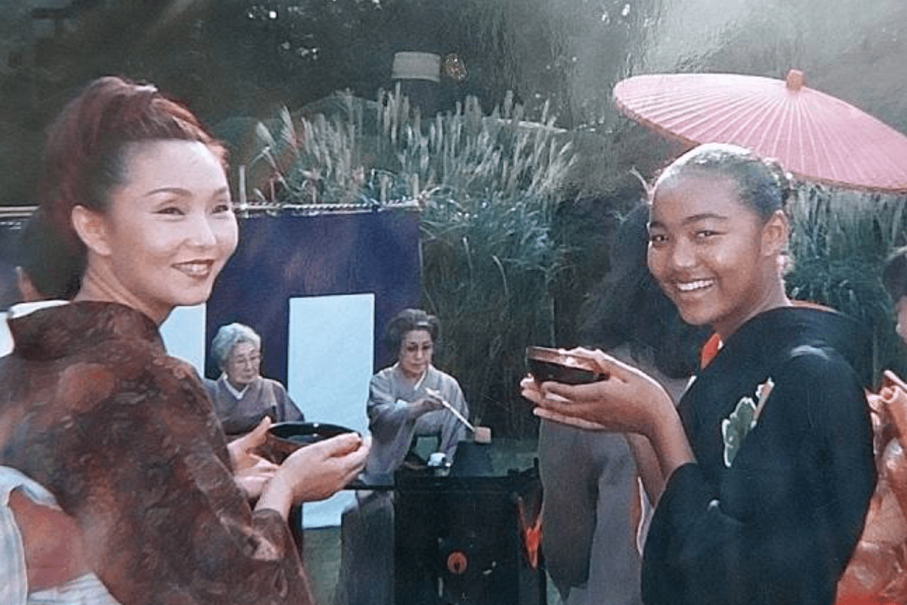 娘が中学生のころ、知り合いのお茶の会に参加させてもらったとき。私たちが着物を着ることなんてなかったのでとても新鮮でした