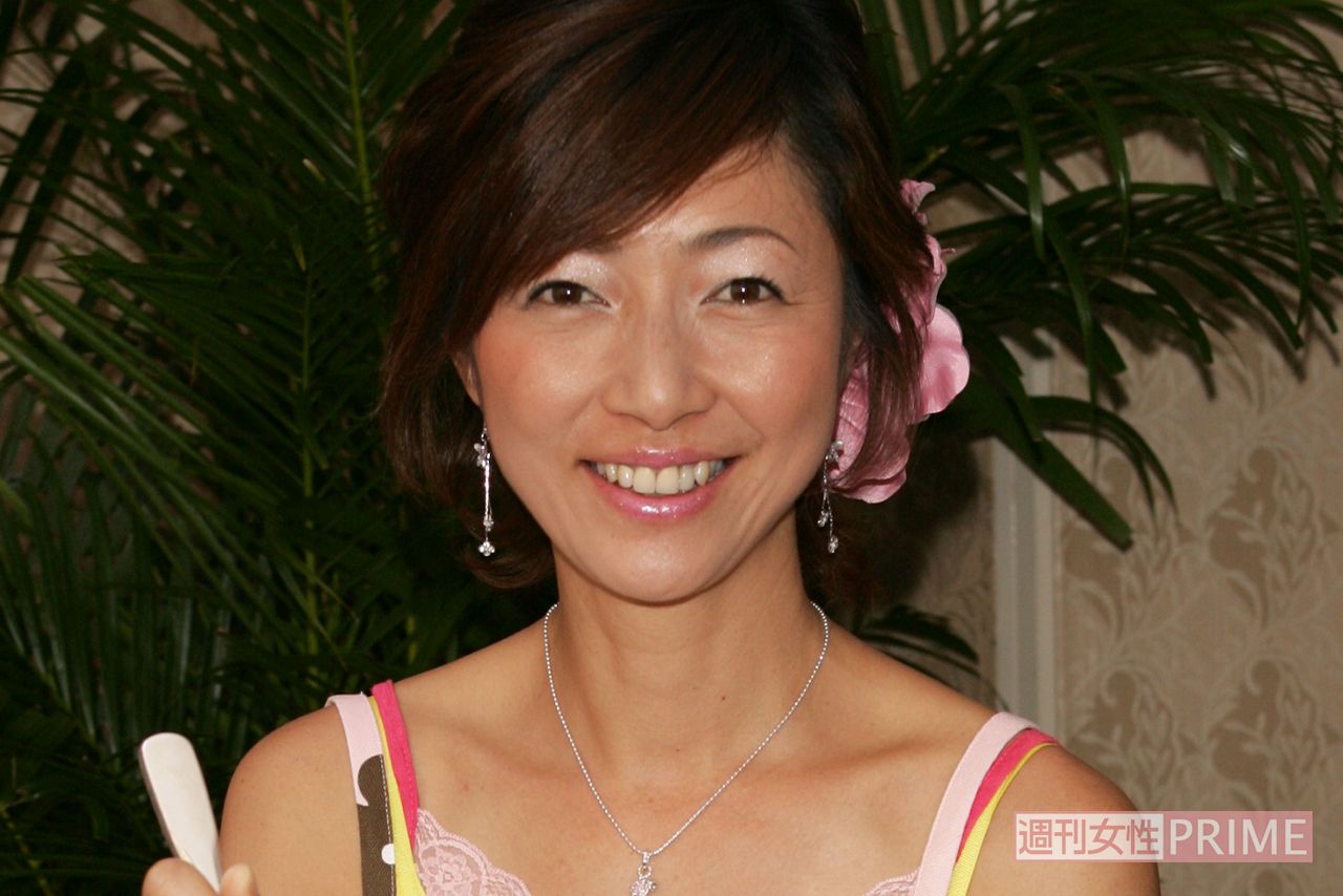 『パラオノニ』発表会見での高樹沙耶（'05年5月）