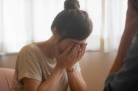 望まぬ妊娠と中絶、DV、夫の不倫…『PTSD』で人生を壊された女性たちの終わらぬ苦悩