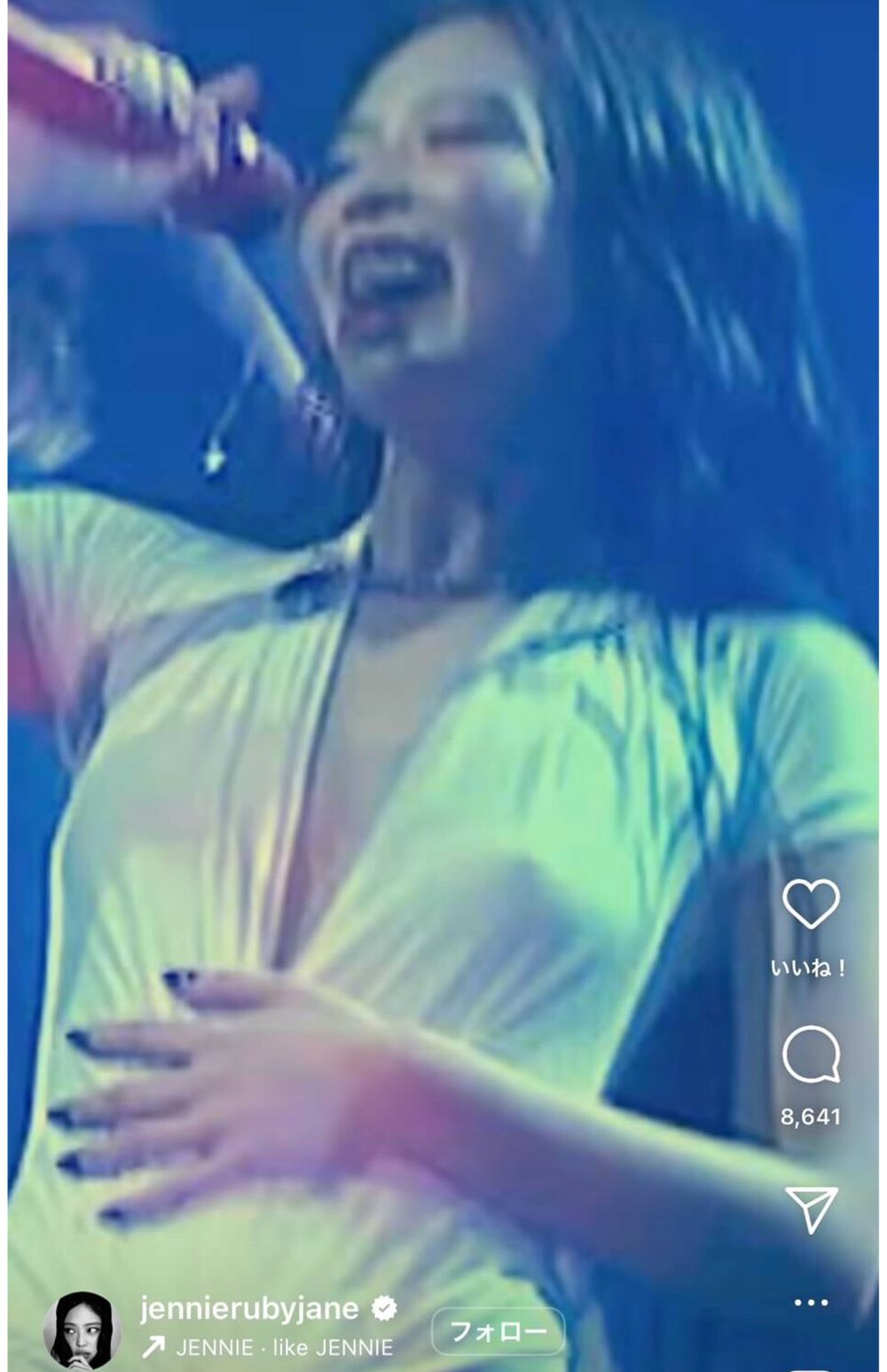 「四捨五入したら裸」と指摘されたBLACKPINKのジェニーのライブ姿（本人インスタグラムより）