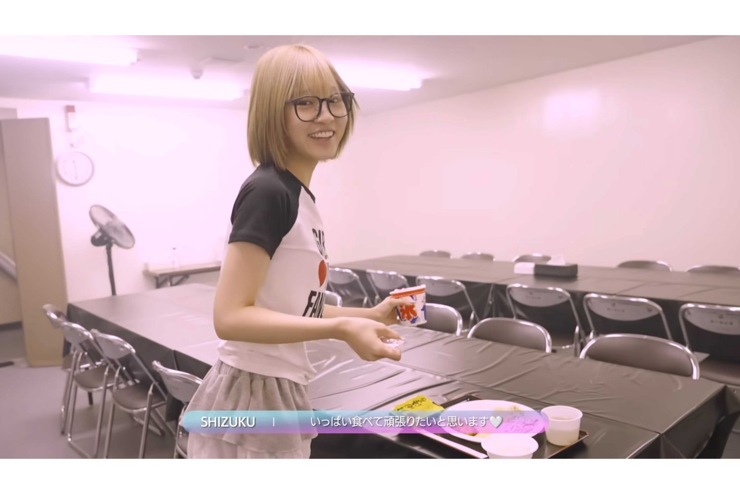 10月19日に『ME:I』の公式YouTubeで公開されたビハインド動画には活動を休止したSHIZUKUの姿も（公式YouTubeより）