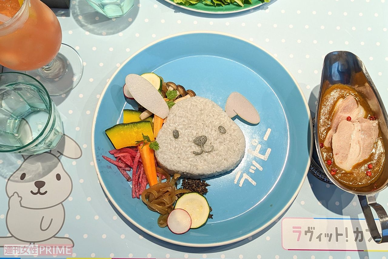 ラヴィット！カフェで提供されているぴょーん！ラッピーカレーです！　　1,400円（税込1,540円）