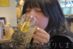 飲みっぷりが凄い酒村ゆっけ(公式Youtubeチャンネルより)