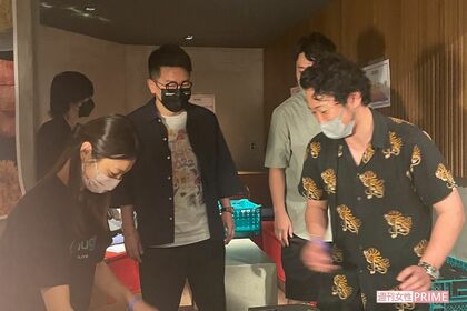 『牛宮城』の焼肉弁当即売会に登場した宮迫博之