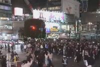 【W杯】ドイツ撃破で“渋谷スクランブル交差点”が大騒ぎに！ 「今日だけは許して」「にわかが騒いでいるだ…