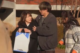 SNS『X』で拡散されている、平野紫耀に“横顔がそっくり”と話題の『厨房のありす』での永瀬廉