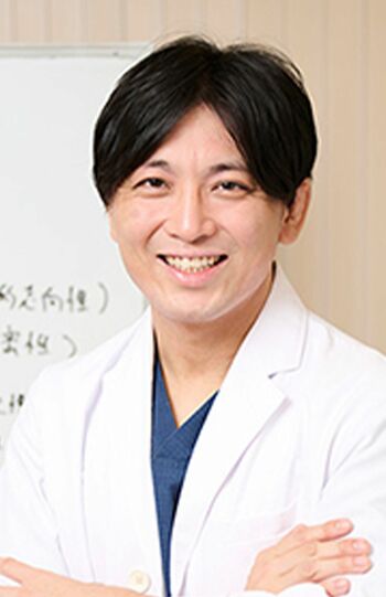 早稲田メンタルクリニック院長・益田裕介先生●防衛医大卒業後、防衛医大病院、埼玉県立精神神経医療センターなどを経て独立。2019年からYouTubeに「精神科医がこころの病気を解説するCh」を開設し、メディアでも活躍。