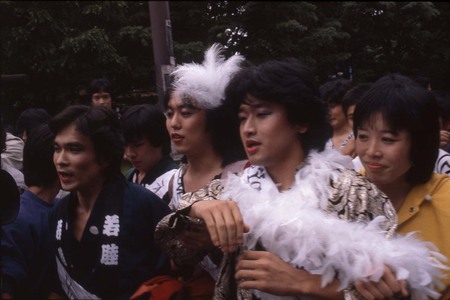 原由子のソロデビューシングル「ILoveYouはひとりごと」の放送禁止に抗議し原宿でパレード（1981年5月10日）